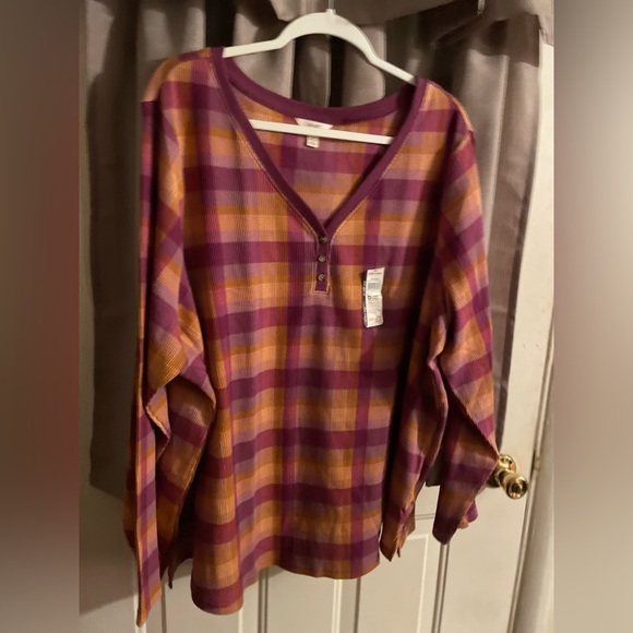Tara and Sky sz4x plaid, tan , & Burgundy pullover with 3 small buttons p/p 28in - Picture 1 of 3